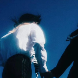 羞辱乳夹滴蜡鞭打调教
